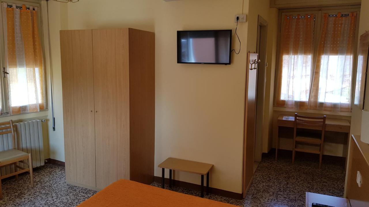 Albergo Meuble Olivi Toscolano Maderno Dış mekan fotoğraf