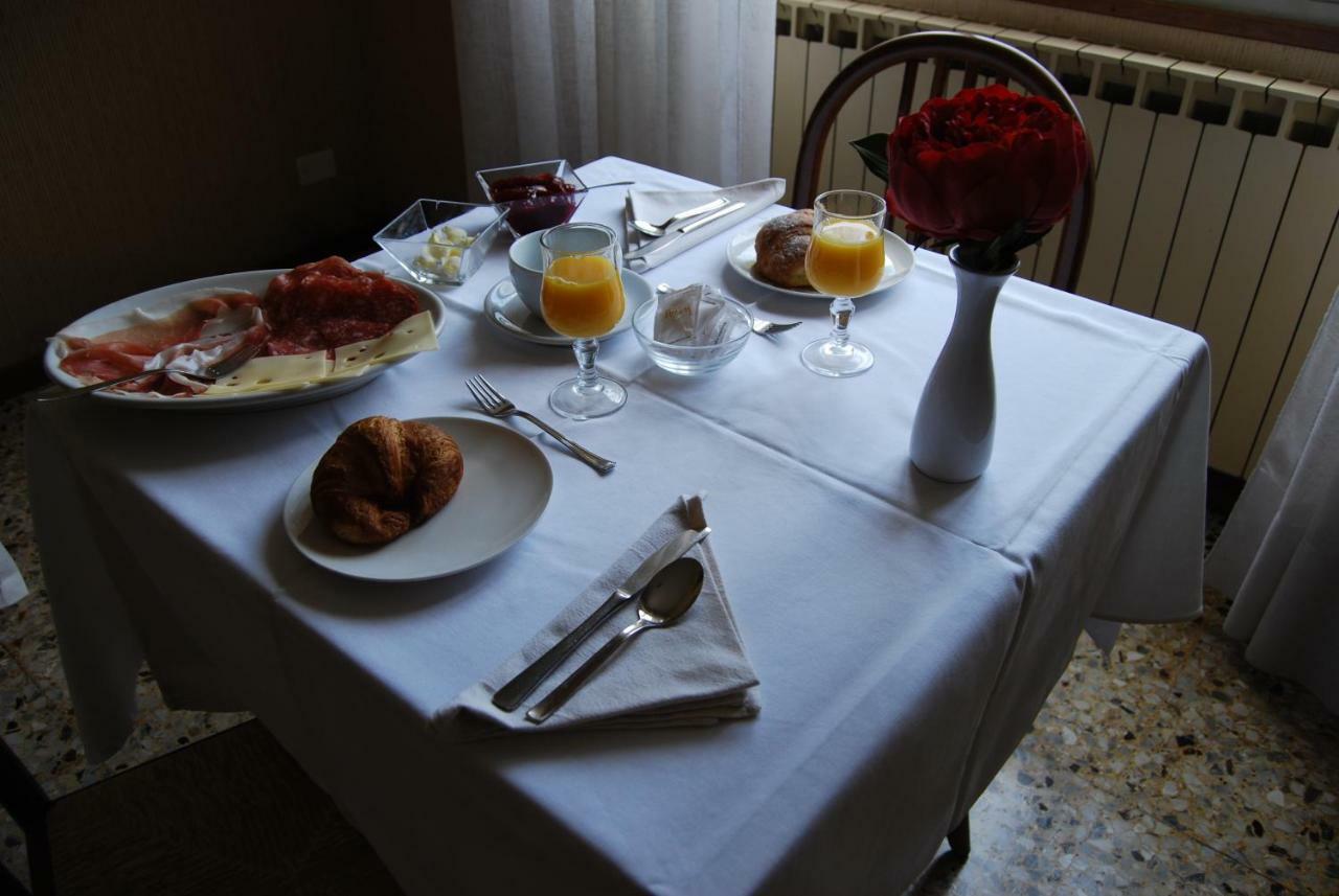 Albergo Meuble Olivi Toscolano Maderno Dış mekan fotoğraf